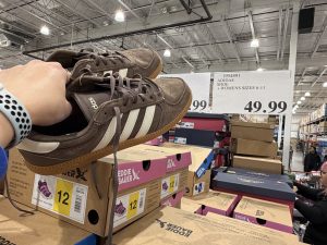 ADIDAS SHOE +WOMENS SIZES 6-11